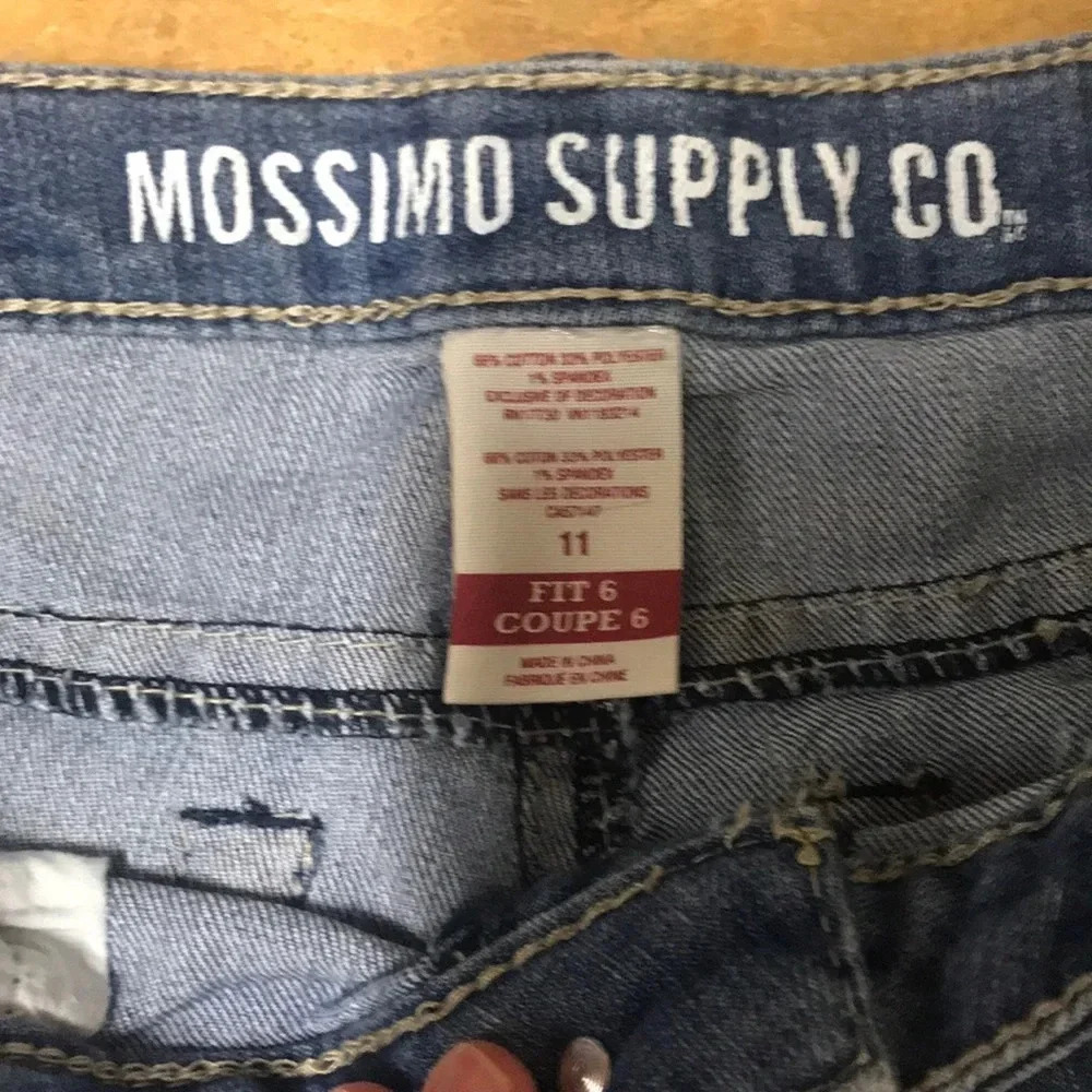 🧾 NWOT Jean Shorts - Picture 2 of 3